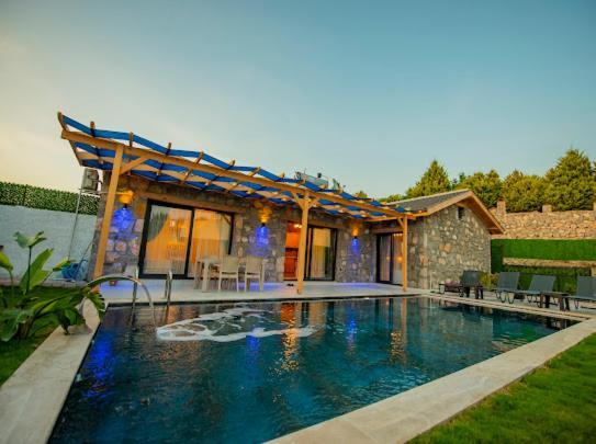 Villa Ege & Villa Yigit & Villa Yagiz - Happy Villalari Fethiye Exterior foto